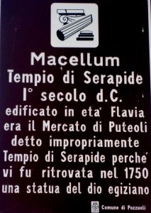 Das Marcellum in Puteoli (Hinweisschild)